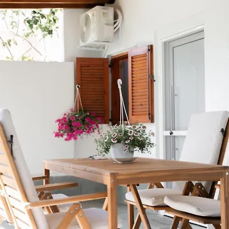 Aion Oikies Apartamento