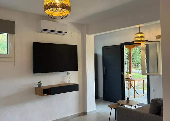 Aion Oikies Apartment